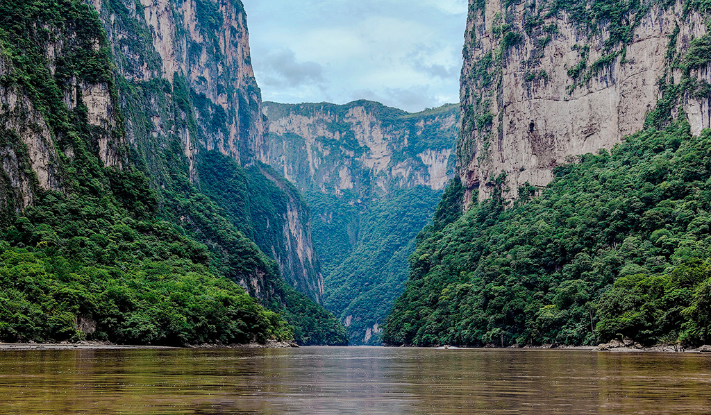 Sumidero es el cañón más profundo de México en el Río Grijalva - Latinoamérica