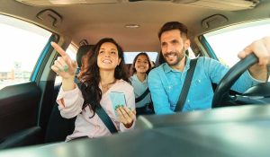 Rutas frescas: lugares imperdibles para escapar del calor en auto