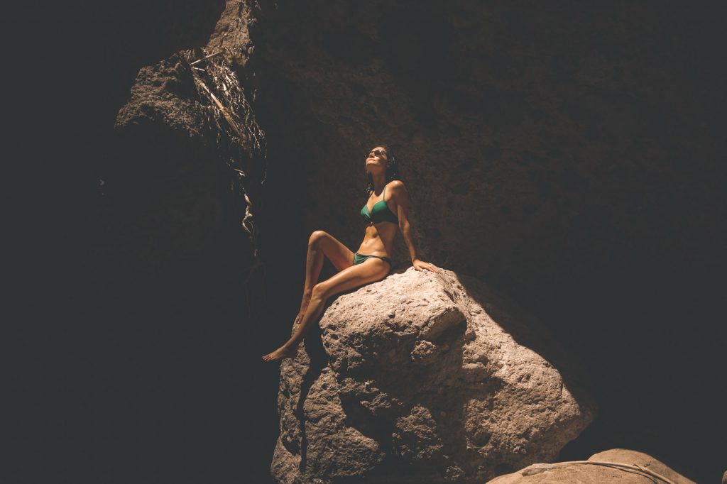 Lugares turísticos de Baja California Sur: interior de Cueva la Pintada.