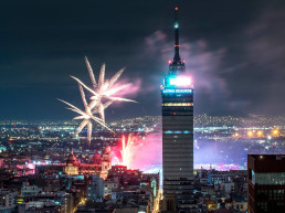 Fuegos artificiales, Día de la Independencia de México en el centro de la Ciudad de México.