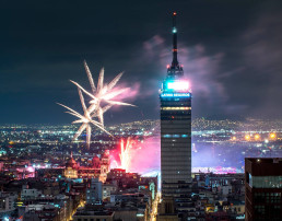 Fuegos artificiales, Día de la Independencia de México en el centro de la Ciudad de México.